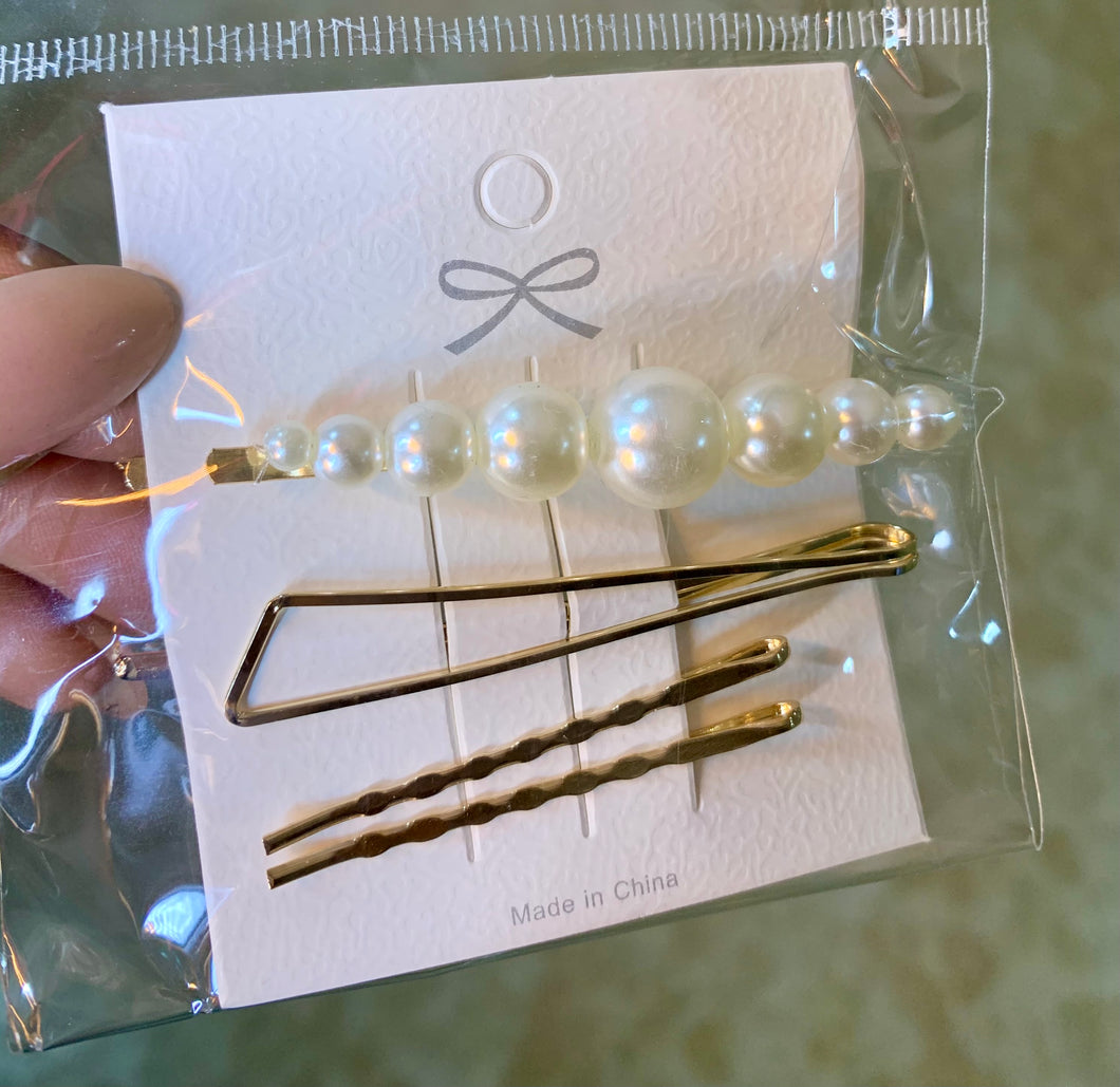 Bobby pins set in Pearl Gold