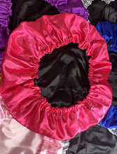 Load image into Gallery viewer, Drawstring Reversible Satin Bonnets
